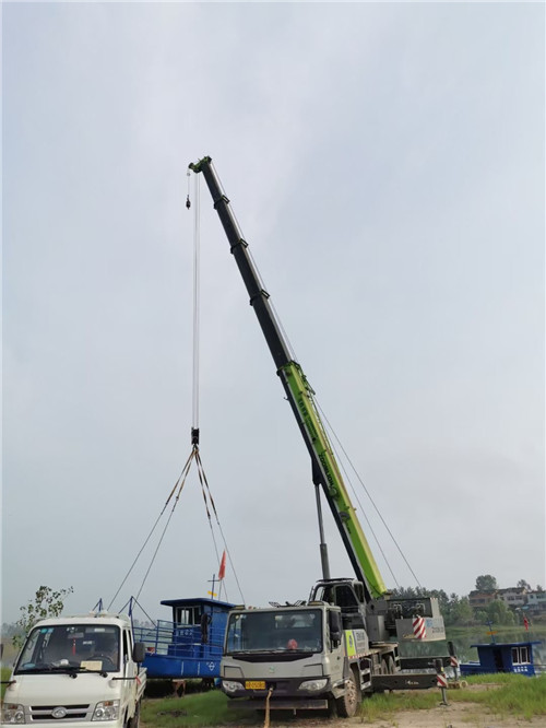 沛县桥梁建设吊装案例